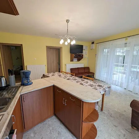 In 53637 Prázdninový dům Balatonlelle