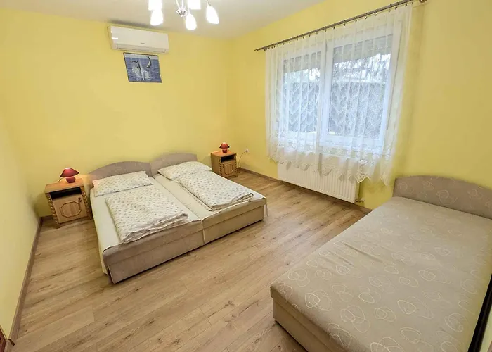 Casa de Férias In 53637 *